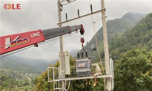 NGƯỜI THỢ ĐIỆN VIỆT NAM - SIÊU NHÂN GIỮA ĐỜI THƯỜNG